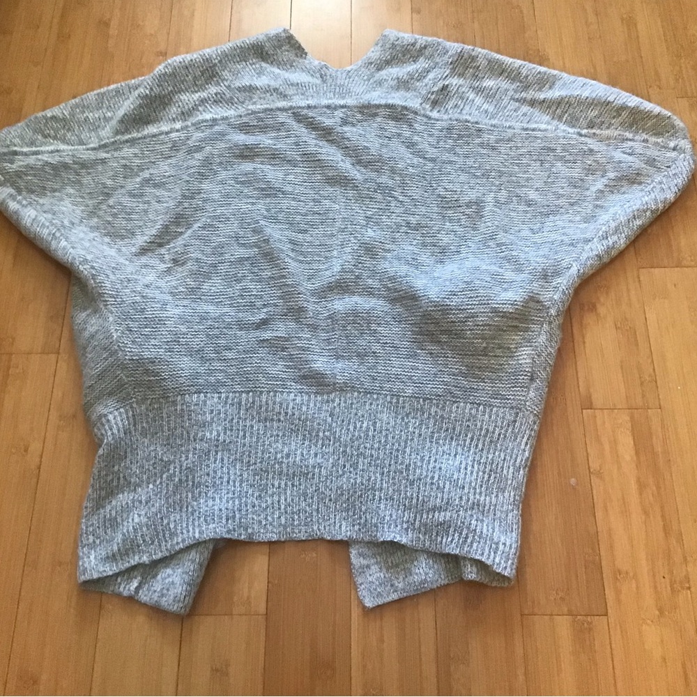 Aritzia Babaton Javier Cocoon Mohair Alpaca Blend Cardigan EUC Size S/M - Picture 16 of 16